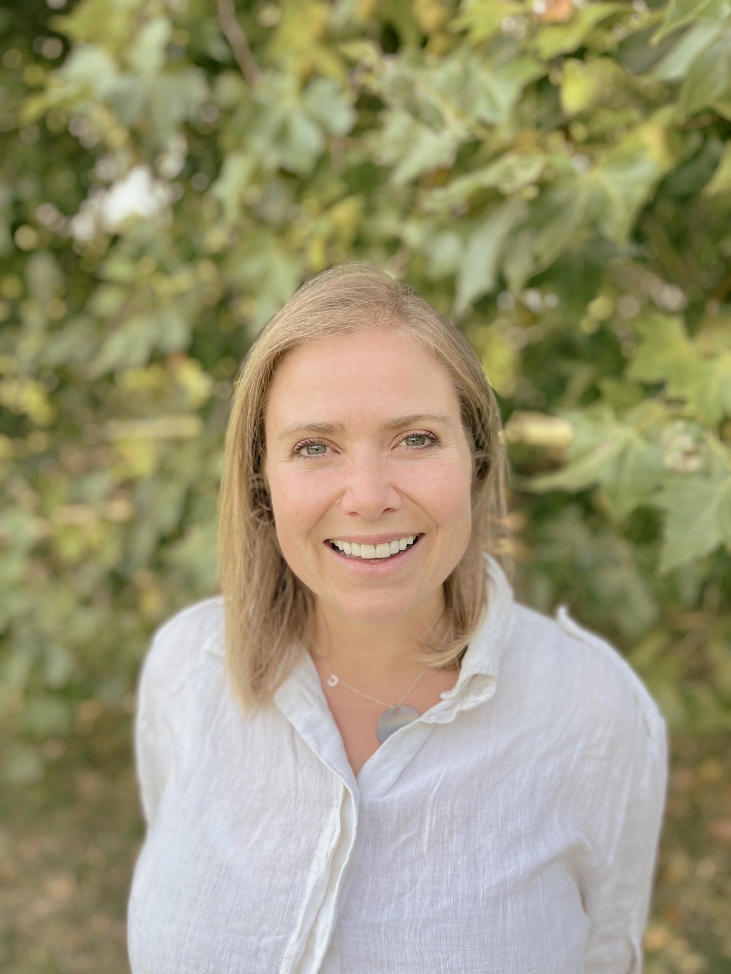 Chelsea Energy Aligned energy healing practitioner