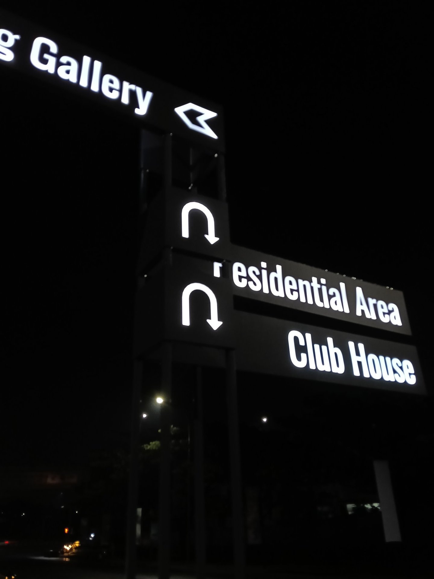 Wayfinder outdoor custom kawasan CibuburCBD karya Angel Family Laser.
