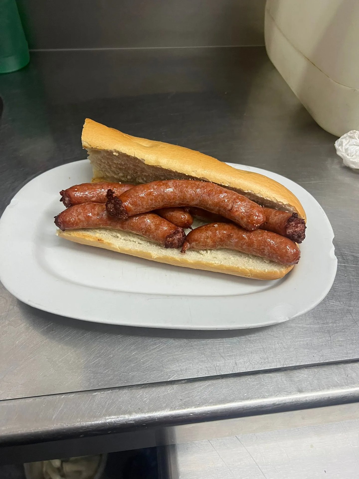 montado de salchichas frescas