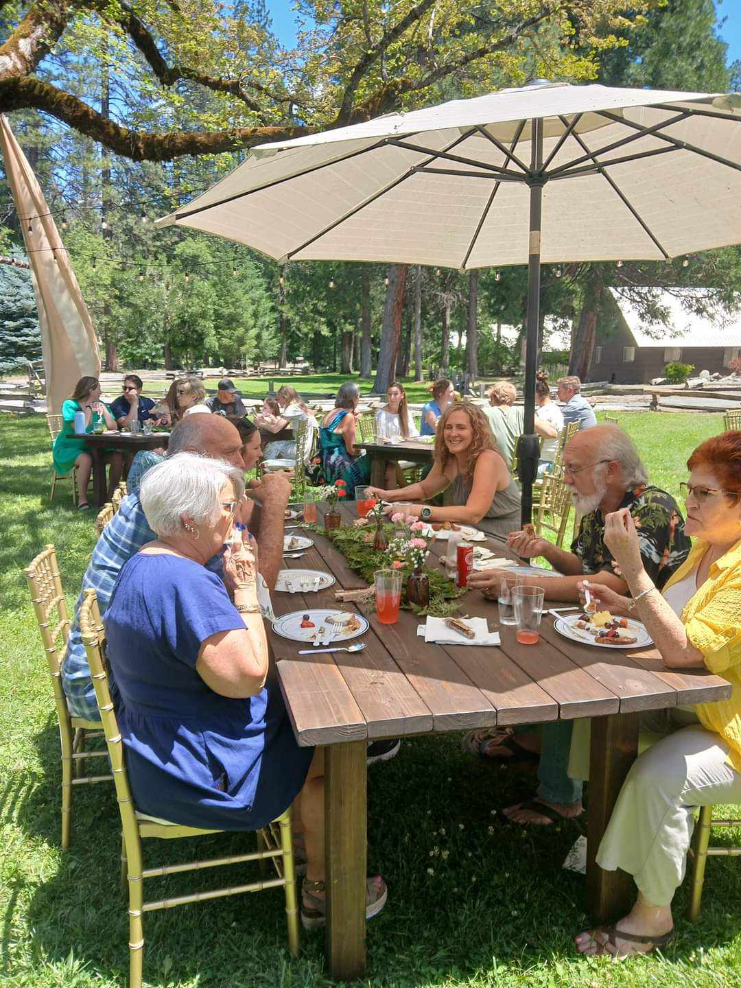 group dining outside