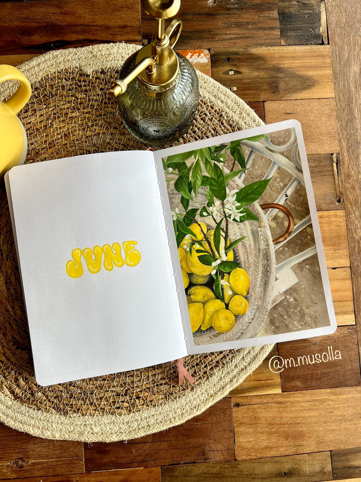 Agenda personnalisé contenant des oeuvres originales imprimées en auto-édition