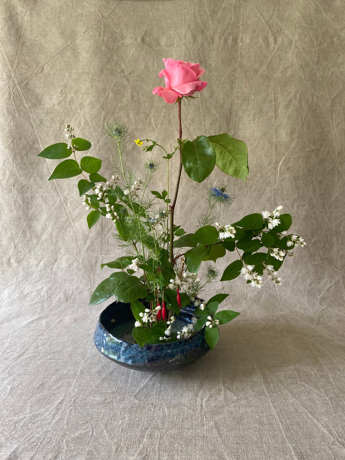 un plat devient vase.