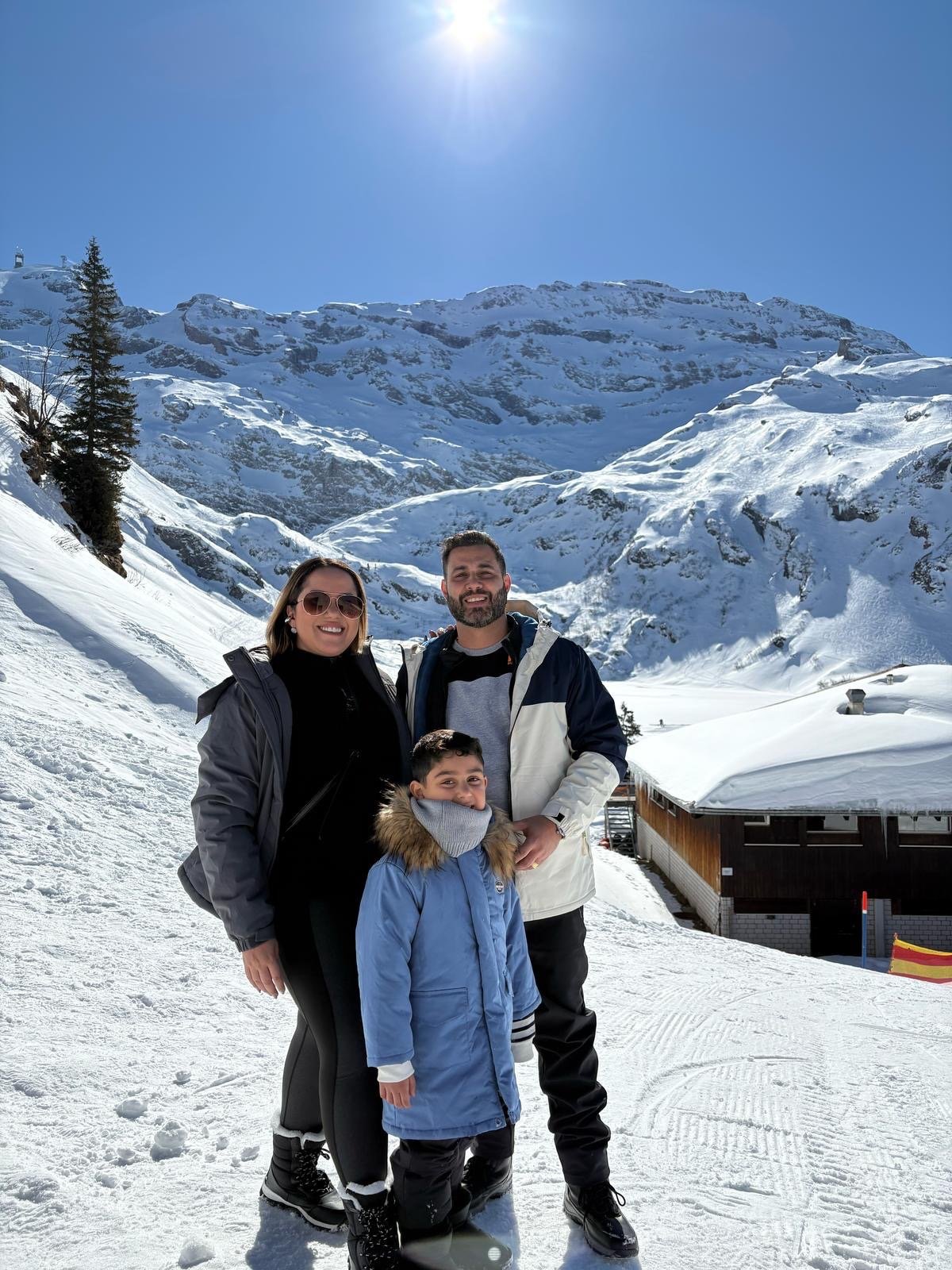 Família brasileira em passeio privativo Monte Titlis com Easy driver