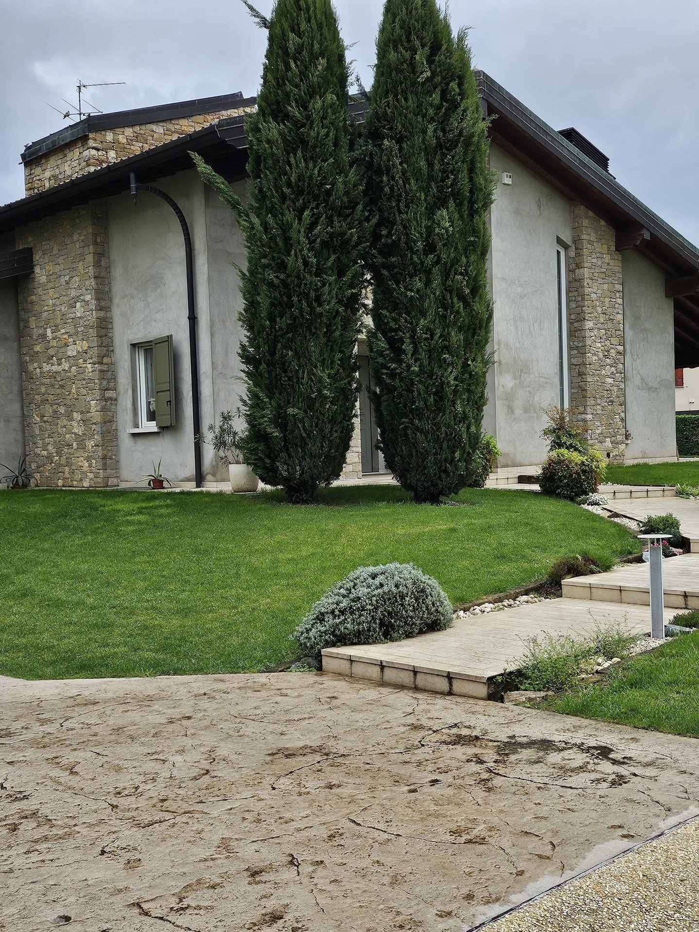 Facciata prima della tinteggiatura