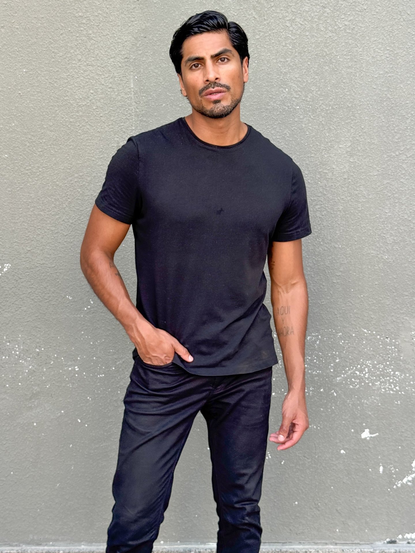 Dany Peña male model natural casting digital in black t-shirt