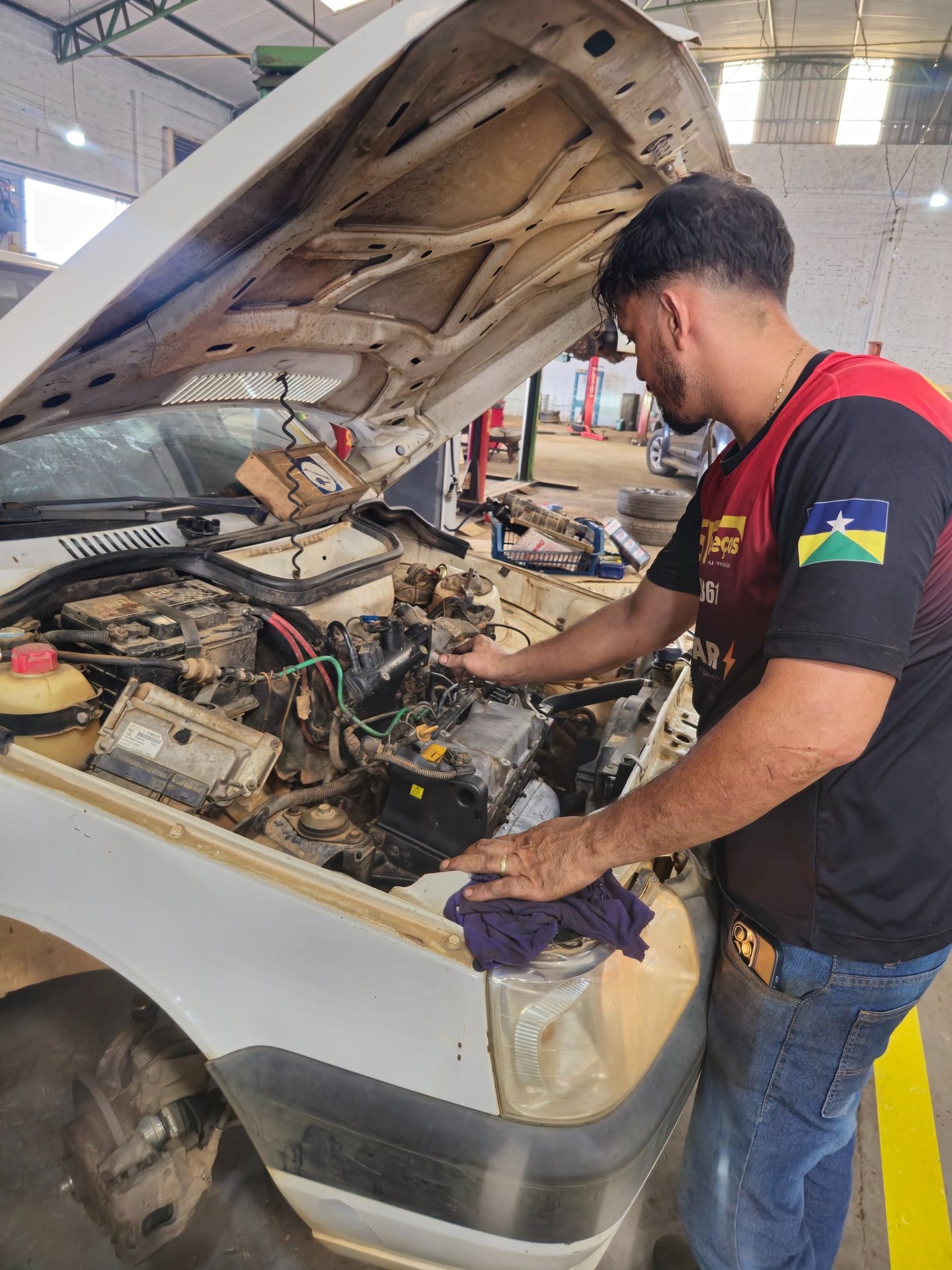 Serviços de mecânica automotiva multimarcas,  atendemos; Volkswagen, Toyota, Ford,  Fiat, Audi, Merc