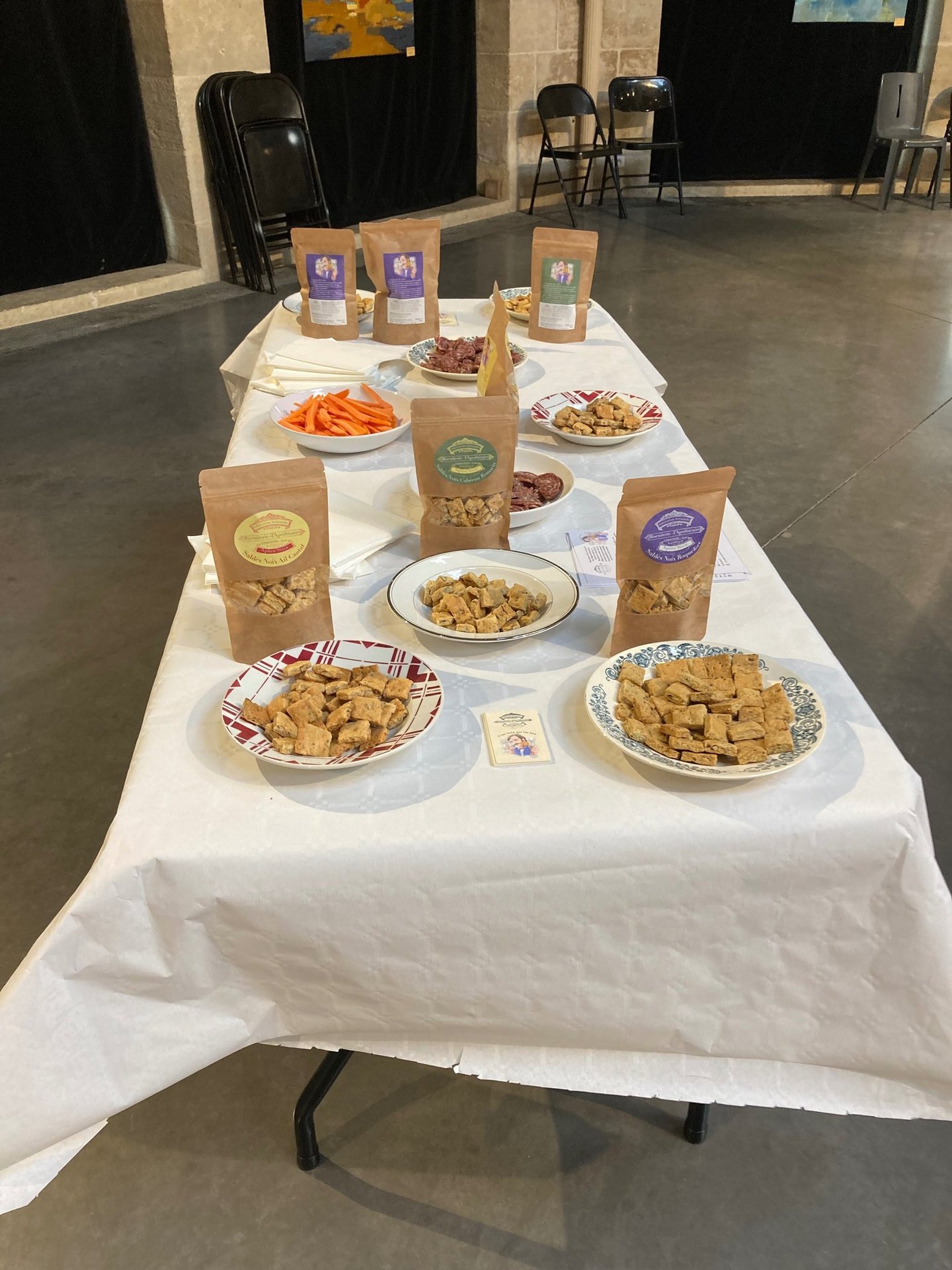Apéritif cocktail avec les biscuits artisanaux de la Biscuiterie de l'Apothicaire