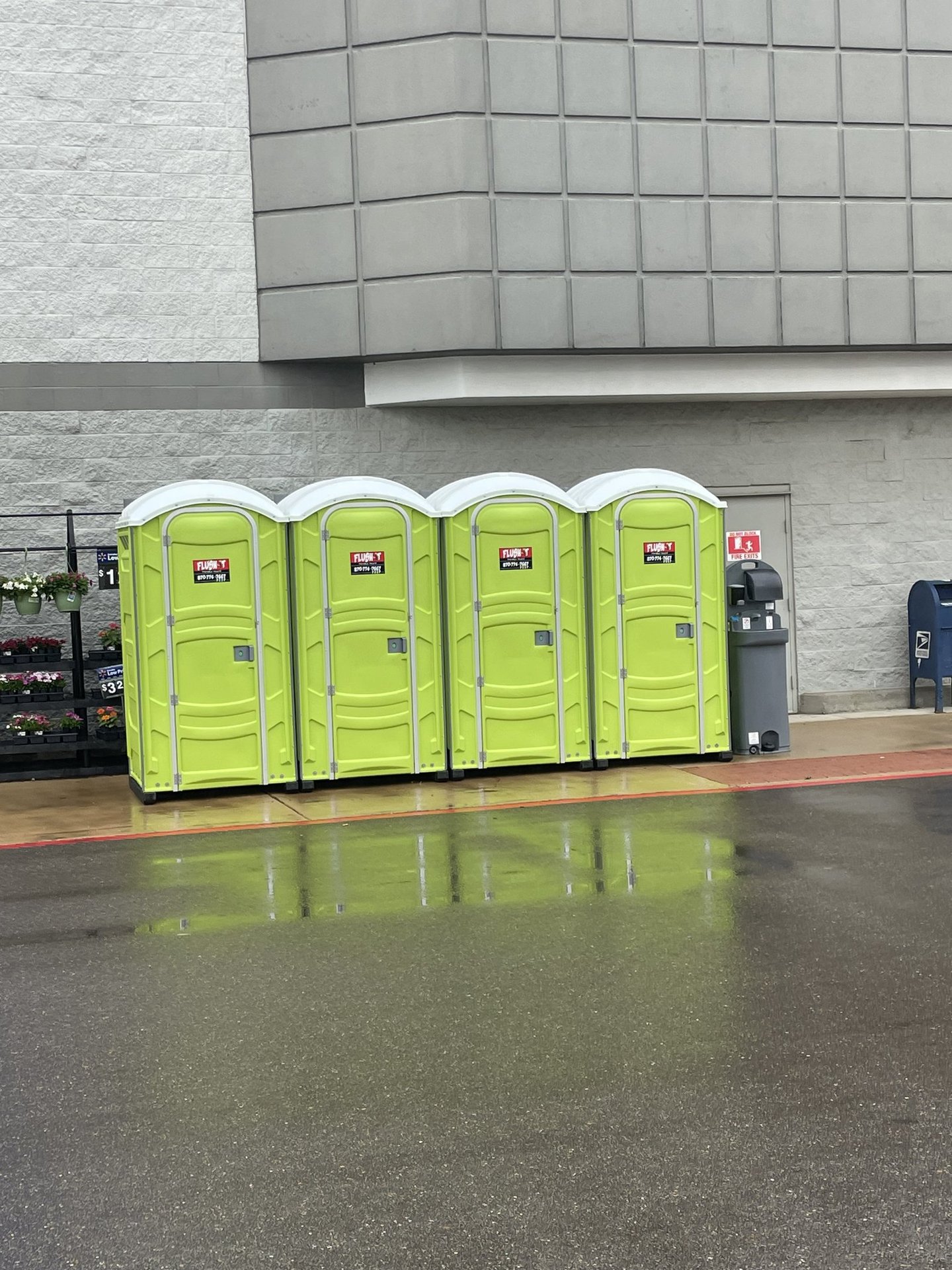 Hot Springs portable toilets
