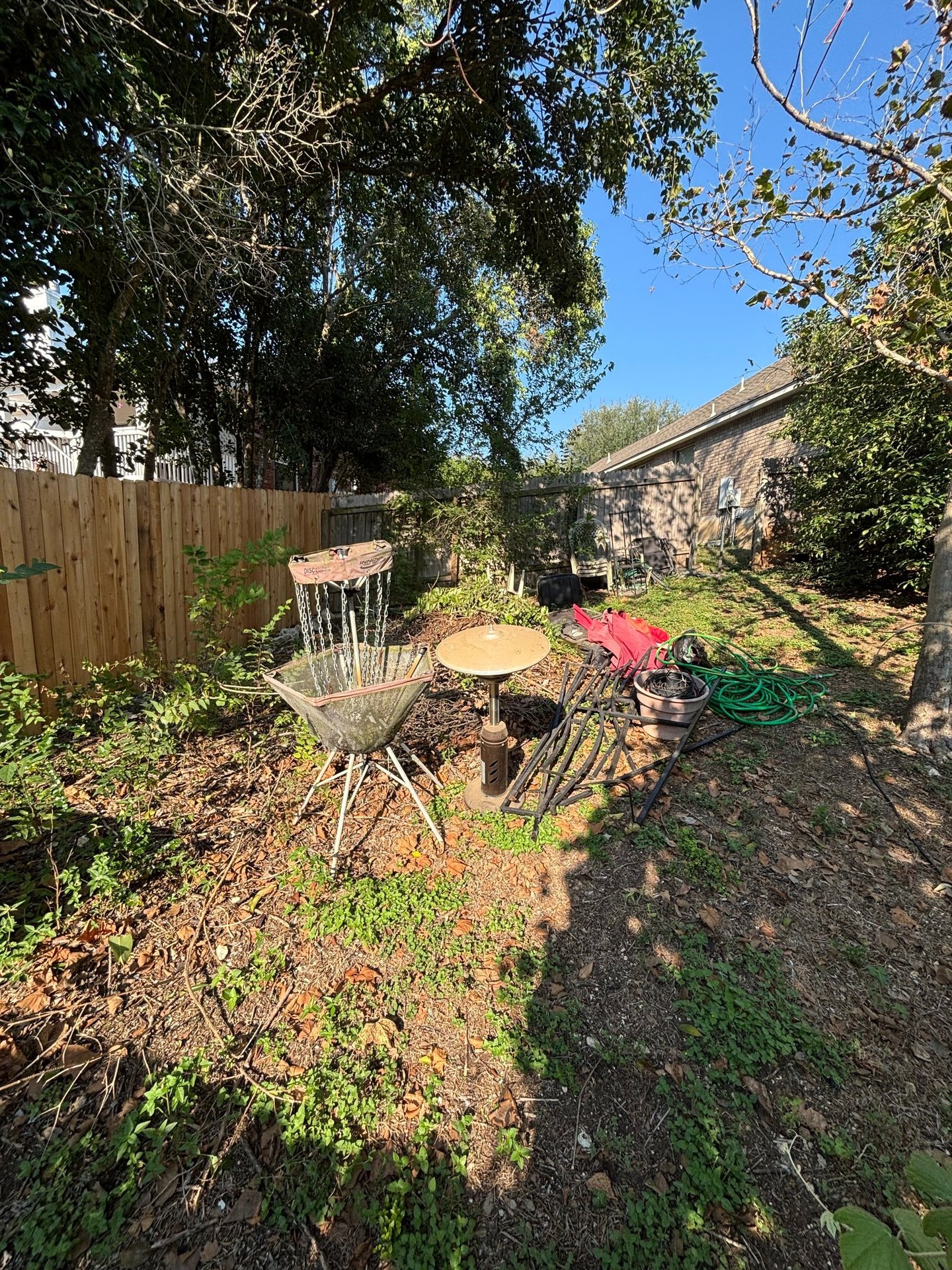 Backyard Junk Removal In San Antonio
