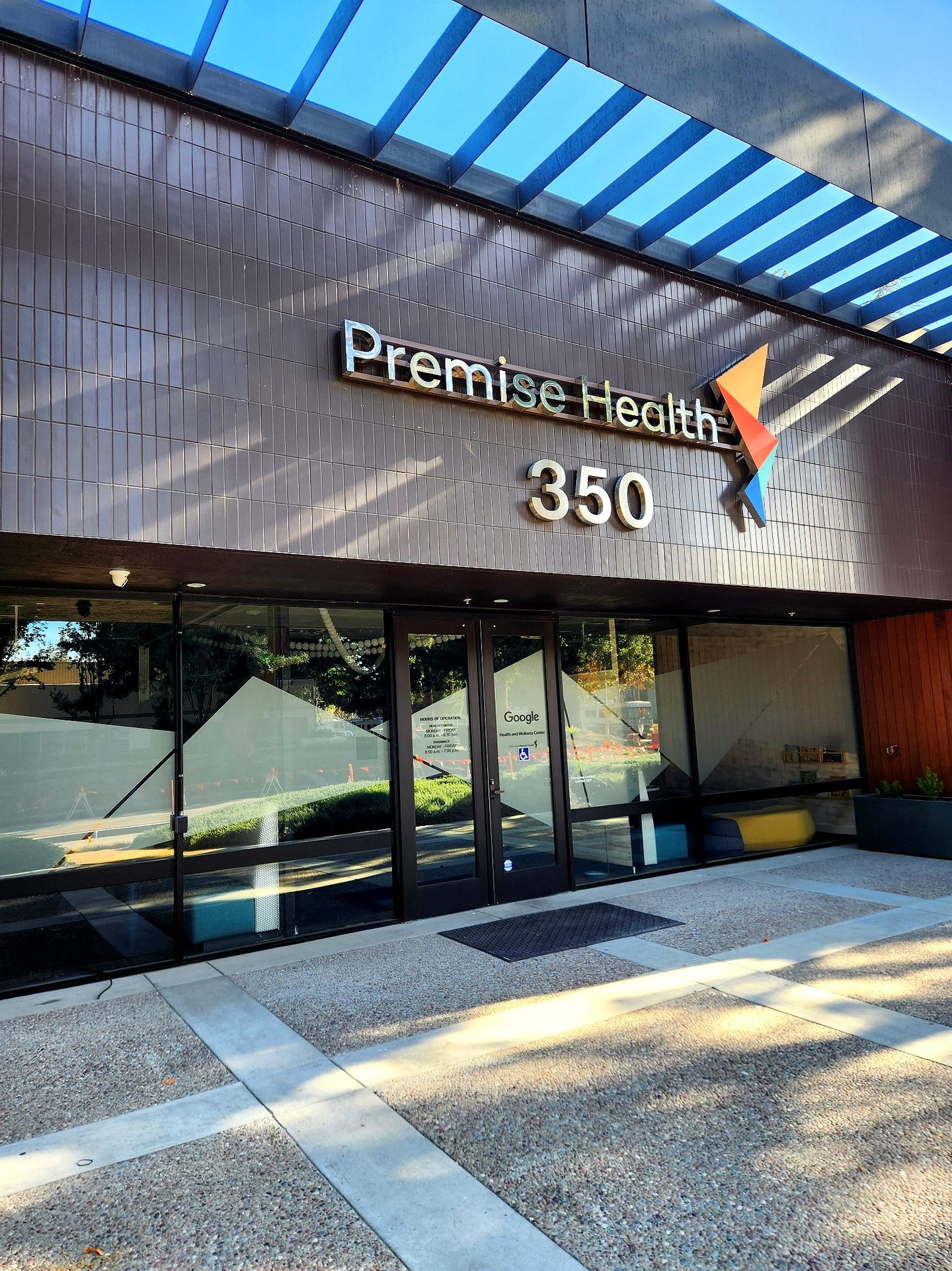 Exterior building signage installation for Premise Health in Sunnyvale, CA