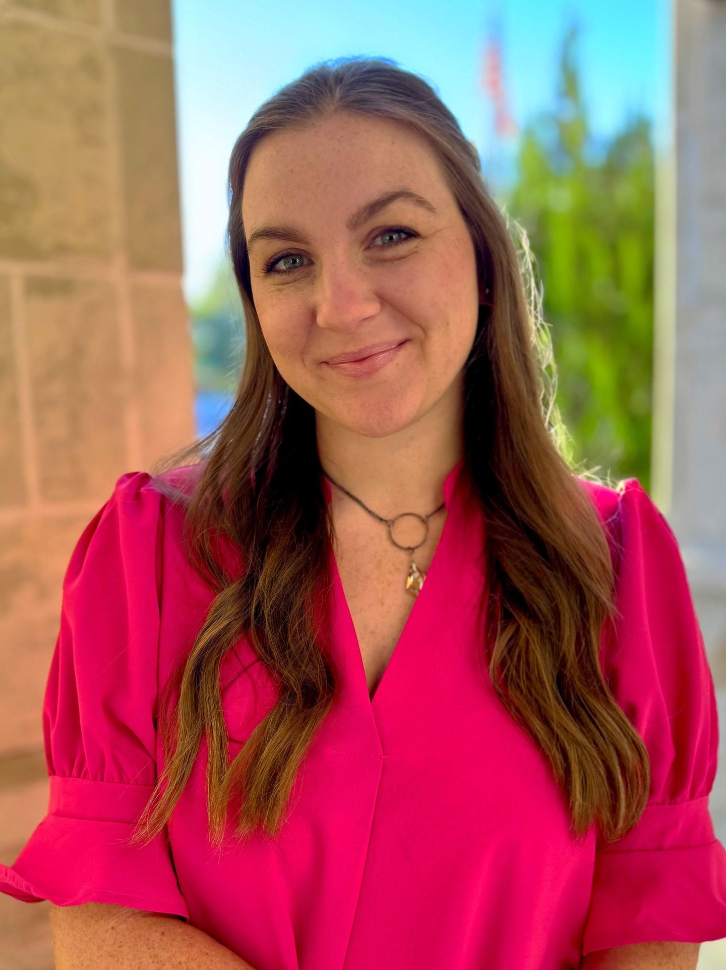 Angela, founder of MomMakesHome, a DIY and parenting blog