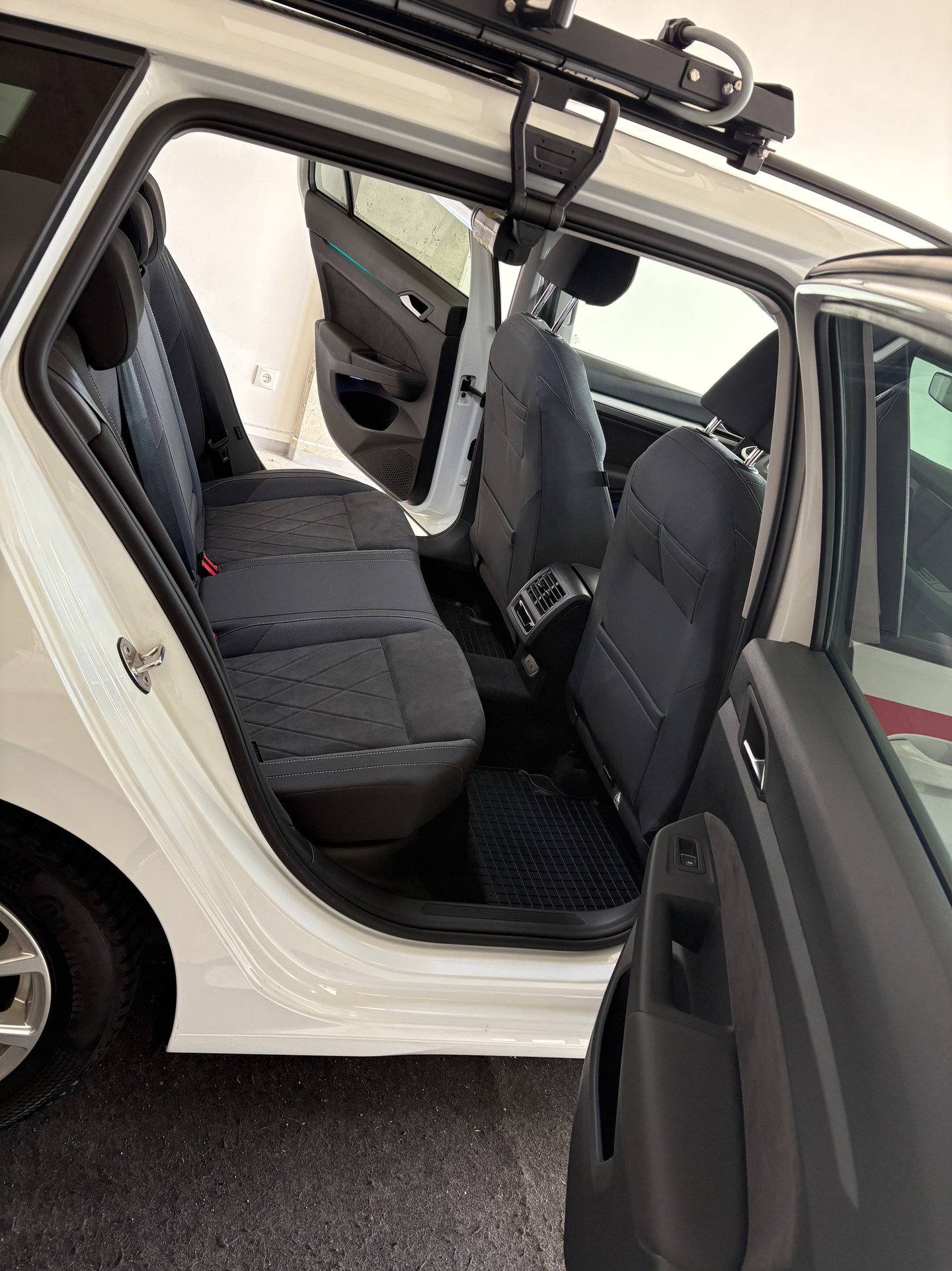 innenreinigung-auto-innenreinigung-auto-innen-putzen-lassen-leibnitz-autoaufbereitung-leibnitz