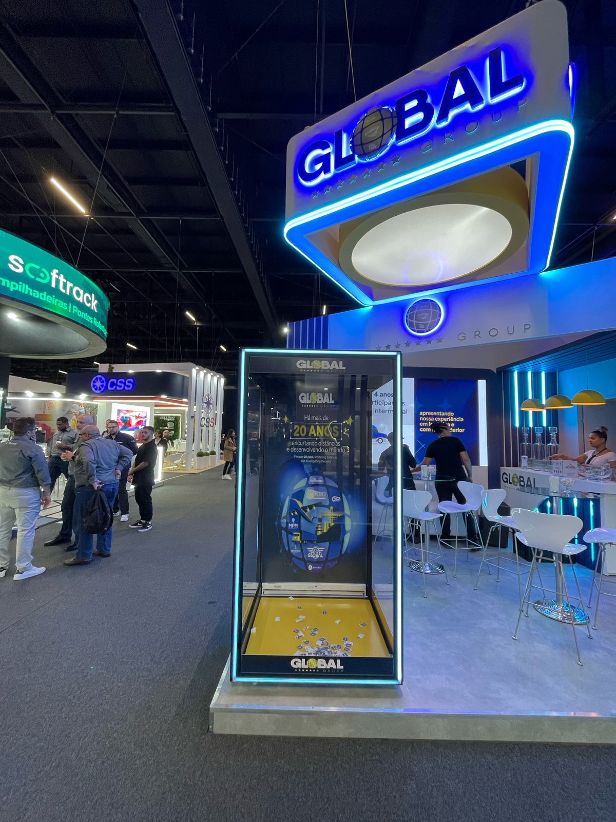 cabine de vento em feira corporativa