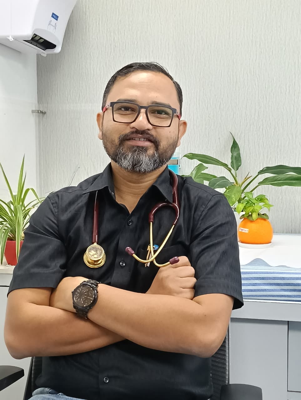 best pulmonologist in Bhubaneswar-Dr Subhasish Jamuada