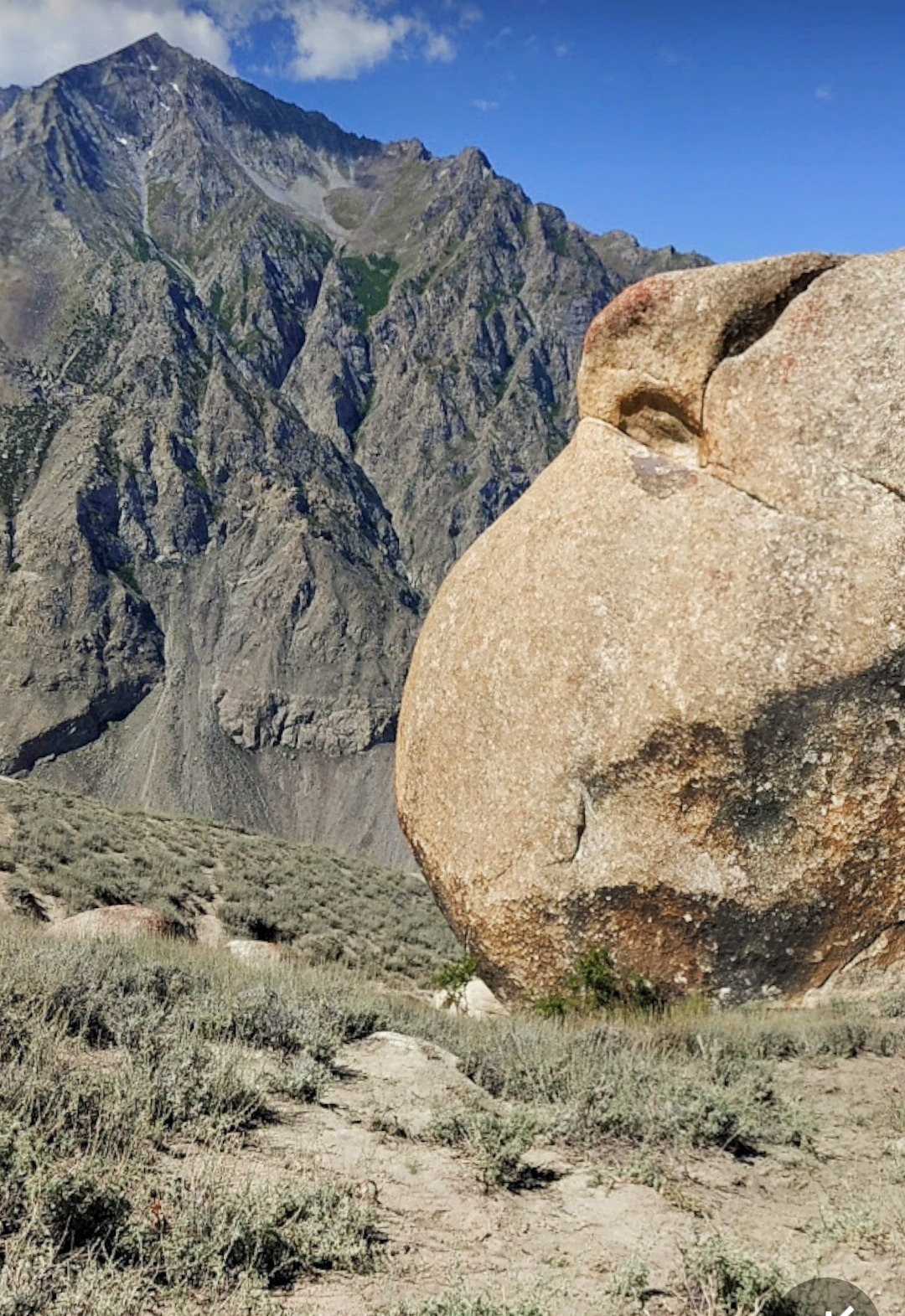 Adjacent rock to marsur rock skardu
