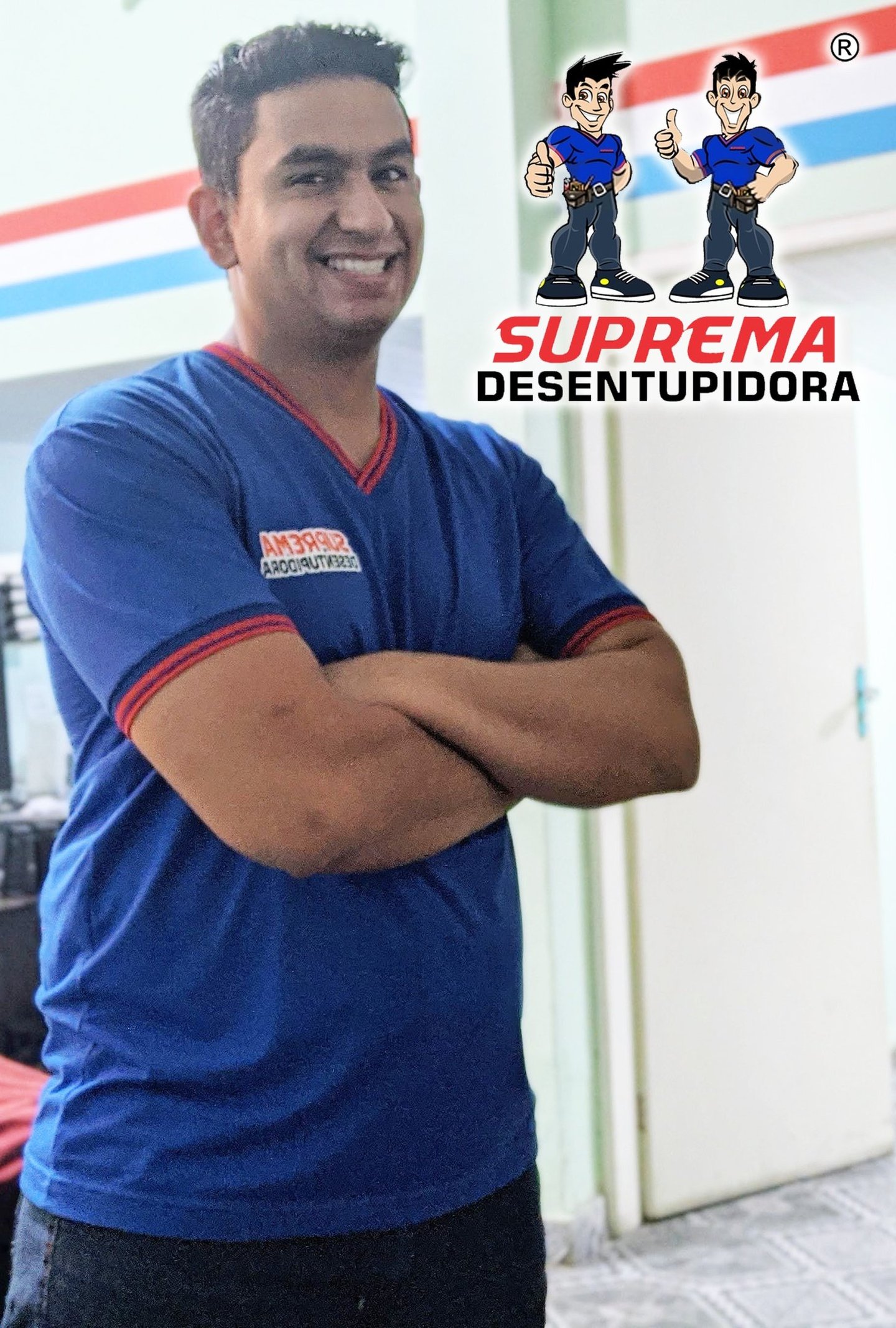 técnico da empresa de desentupimento