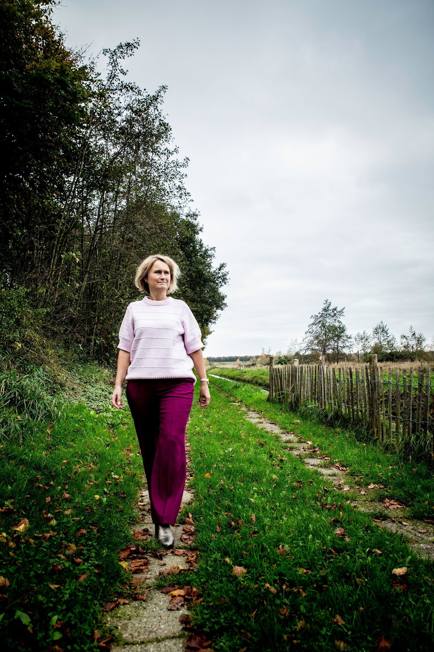Esther van Wageningen legt uit hoe een Rheset Route stresssignalen in het lichaam aanpakt, met een persoonlijk traject gerich