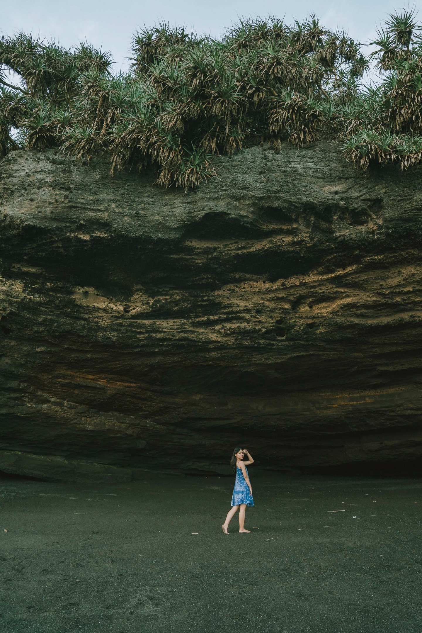 Wide scenic portrait session at Pantai Nyanyi Tabanan Bali