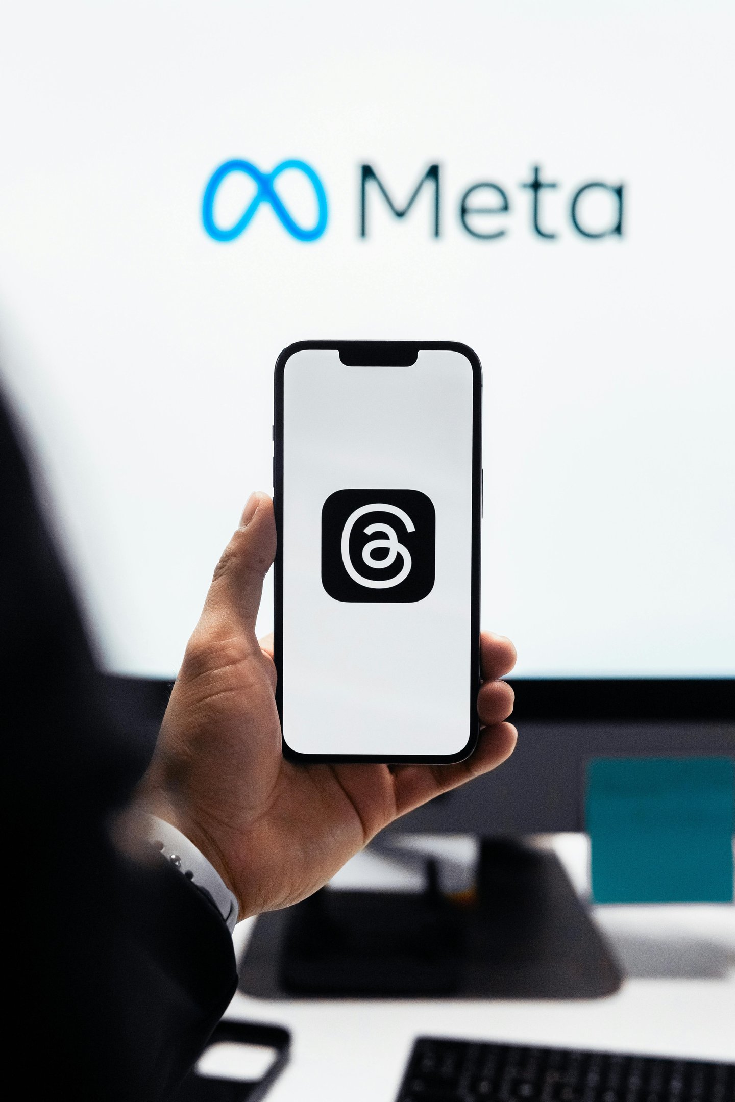 Meta cuts 600 AI jobs in tech industry