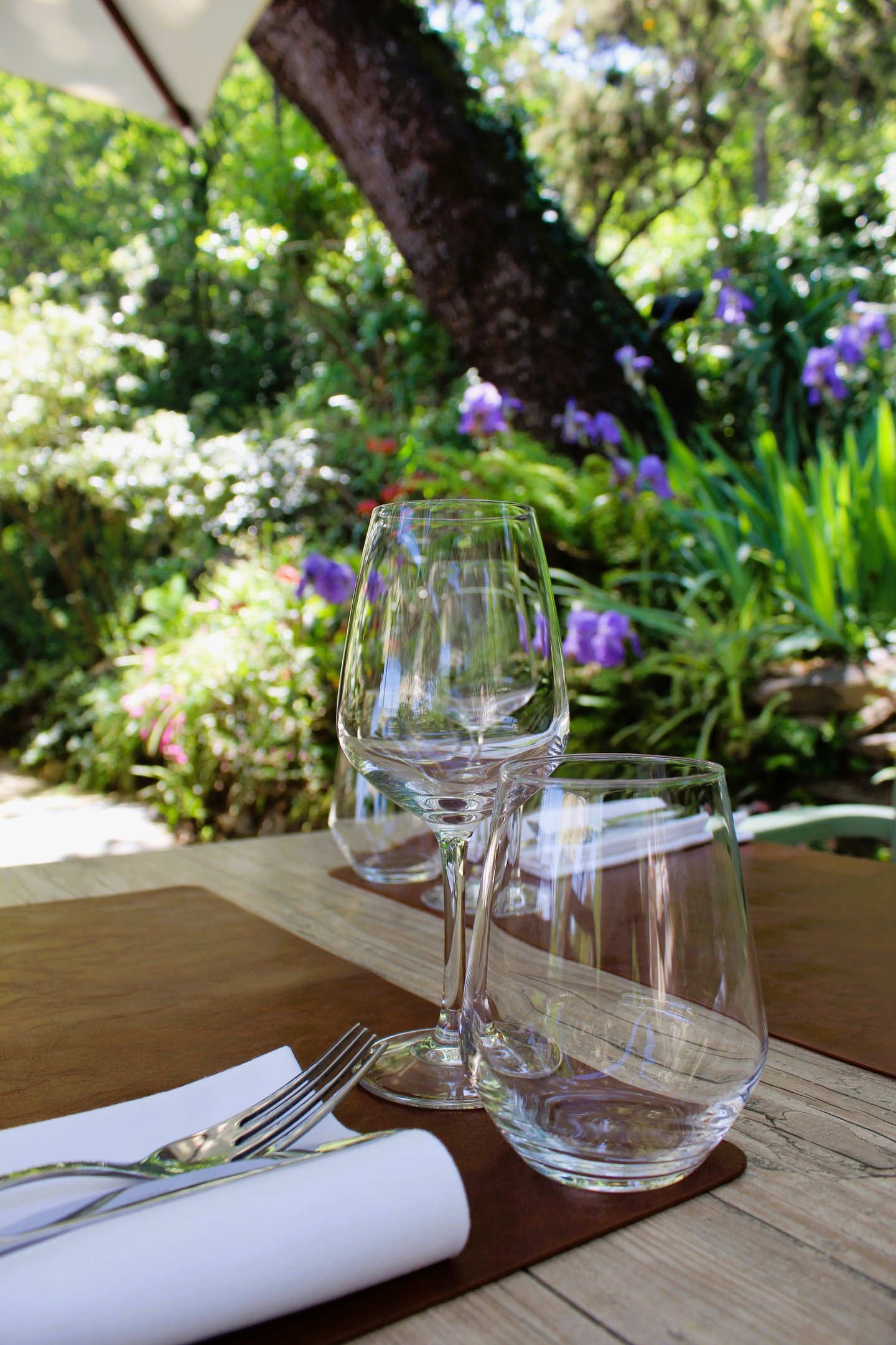 Restaurant azvec terrasse autpur de bastia, terrasse ombragée, cuisine traditionelle et de saison , 