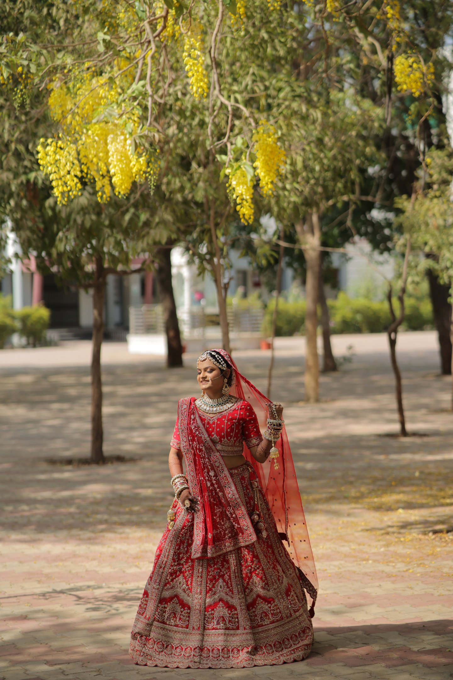 best red lehenga traditional bridal best makeup and hairstyles artist in r&d bridal studio in gotri