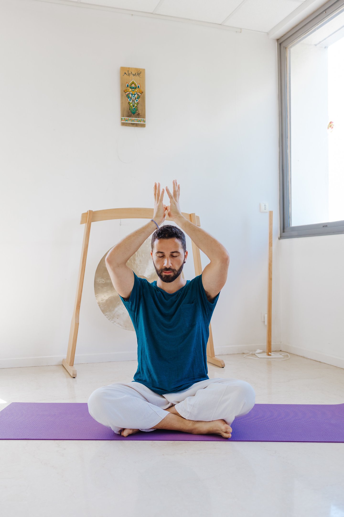 Kundalini Yoga en ligne avec Sébastien Rouel, ouest lyonnais, beaujolais