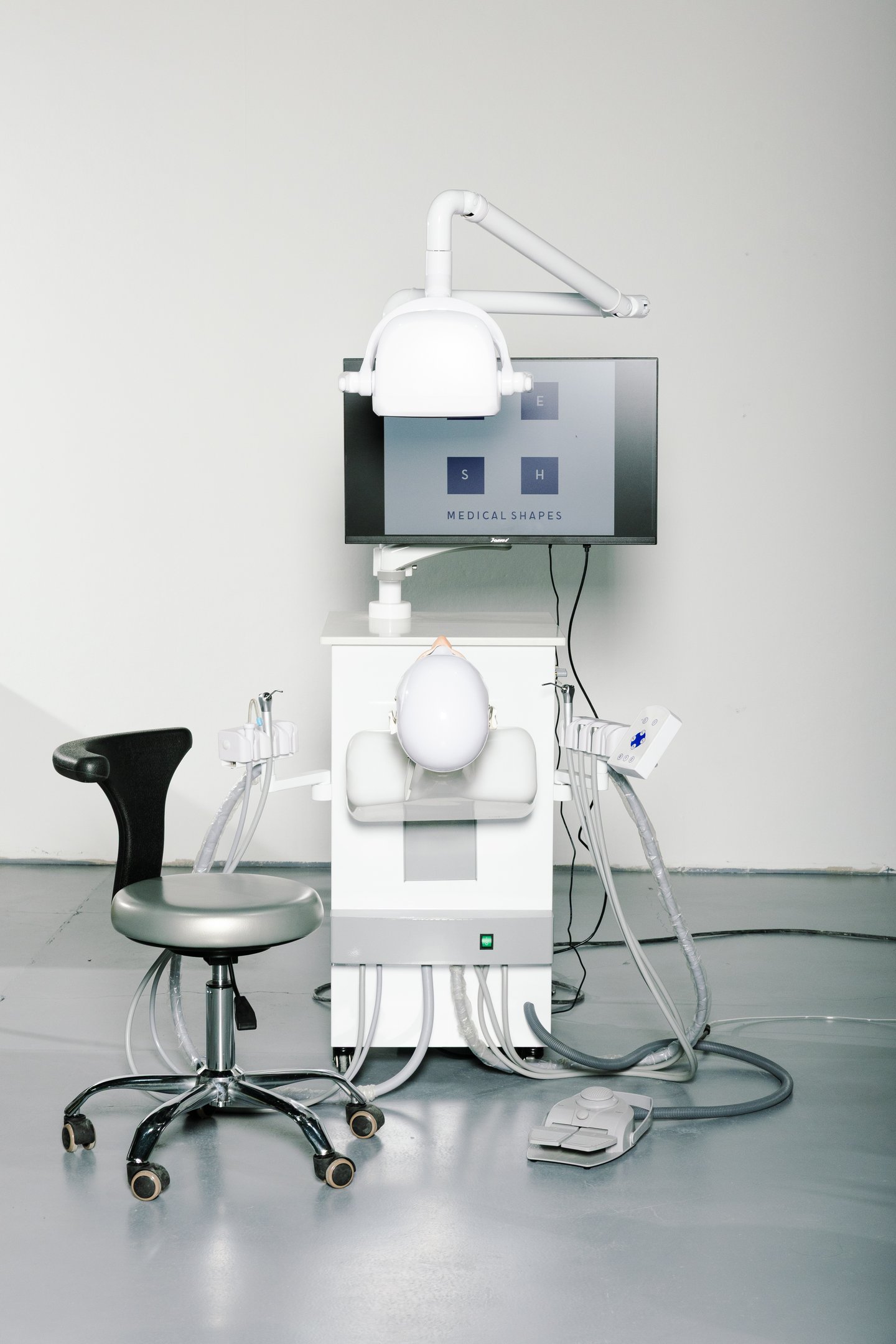 Unidad de simulación diseñada para entornos académicos que requieren un puesto de entrenamiento