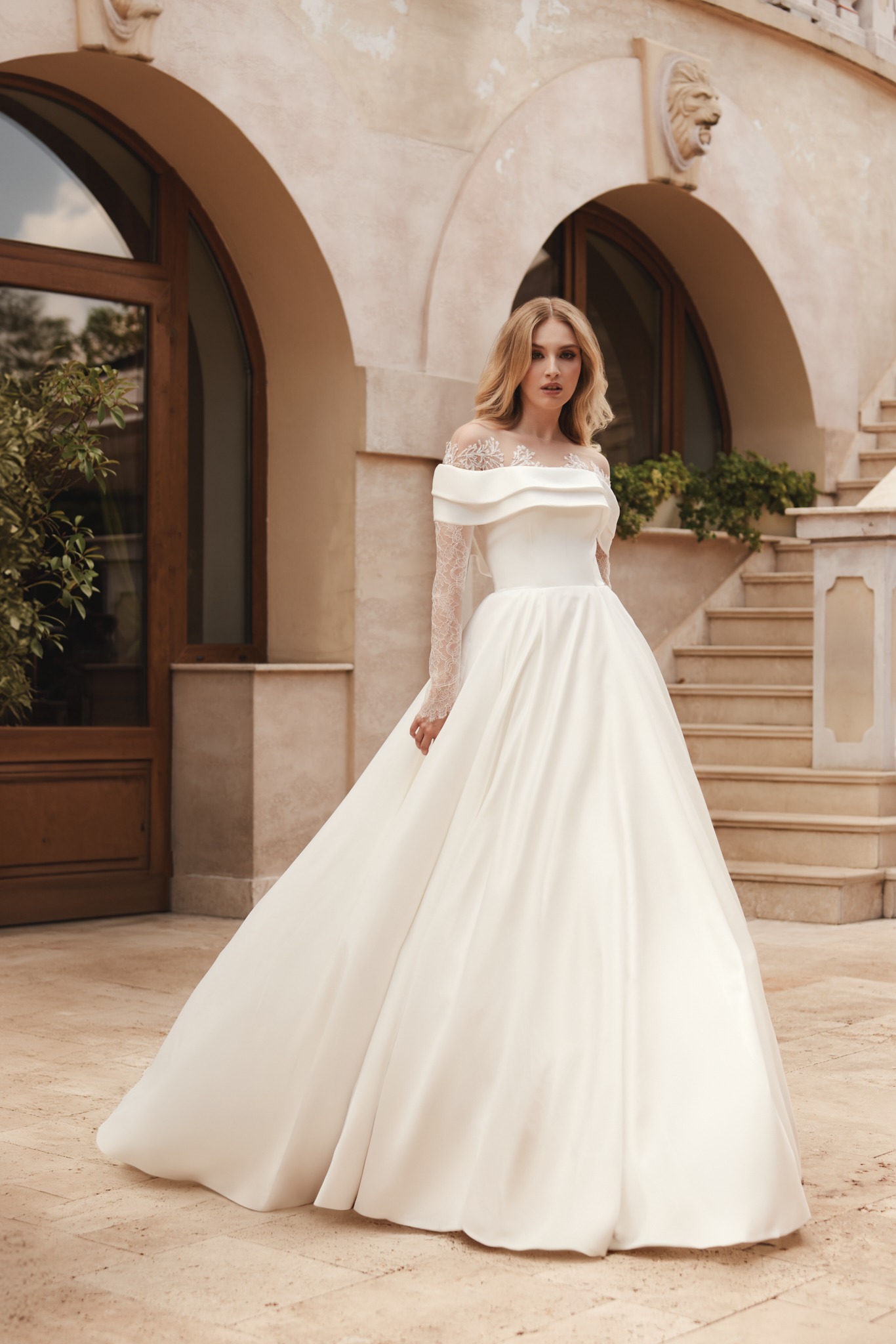 Rochie mireasa Linie A