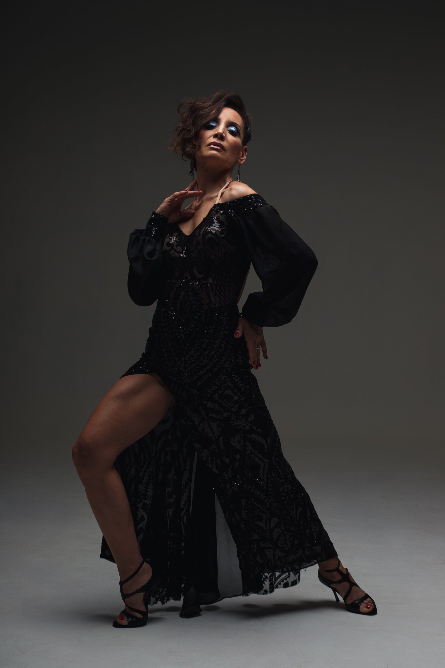 Alejandra Hobert Argentine Tango Dancer. Studio photo Gustavo Piola