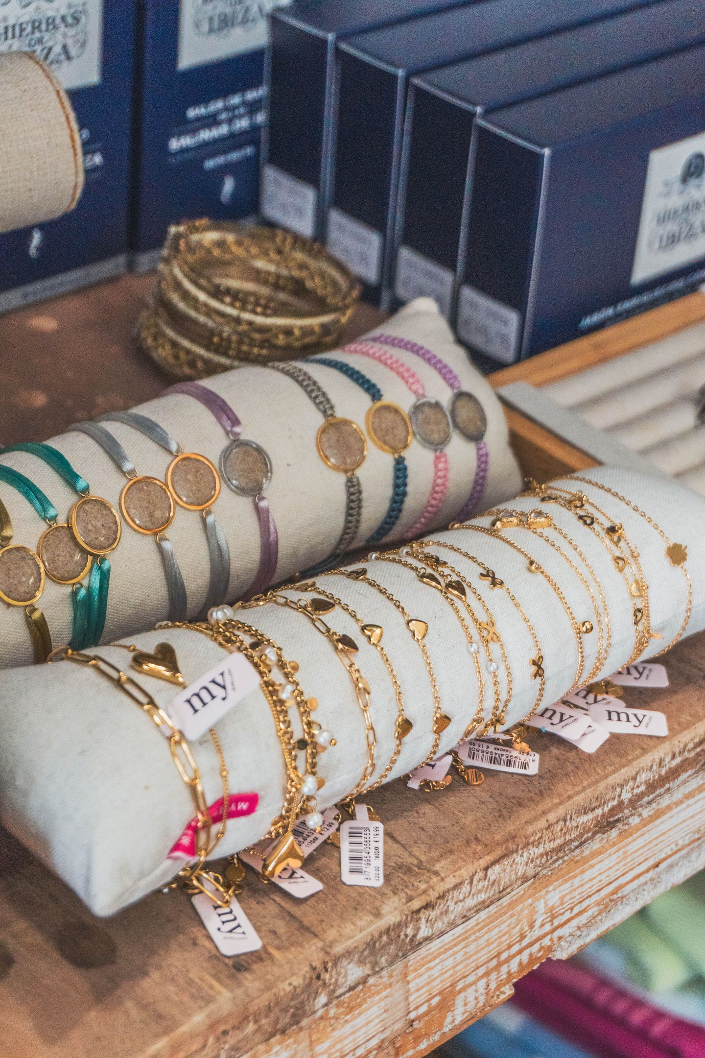 Accesorios y ropa original Ghaliaria Moda Costa Blanca