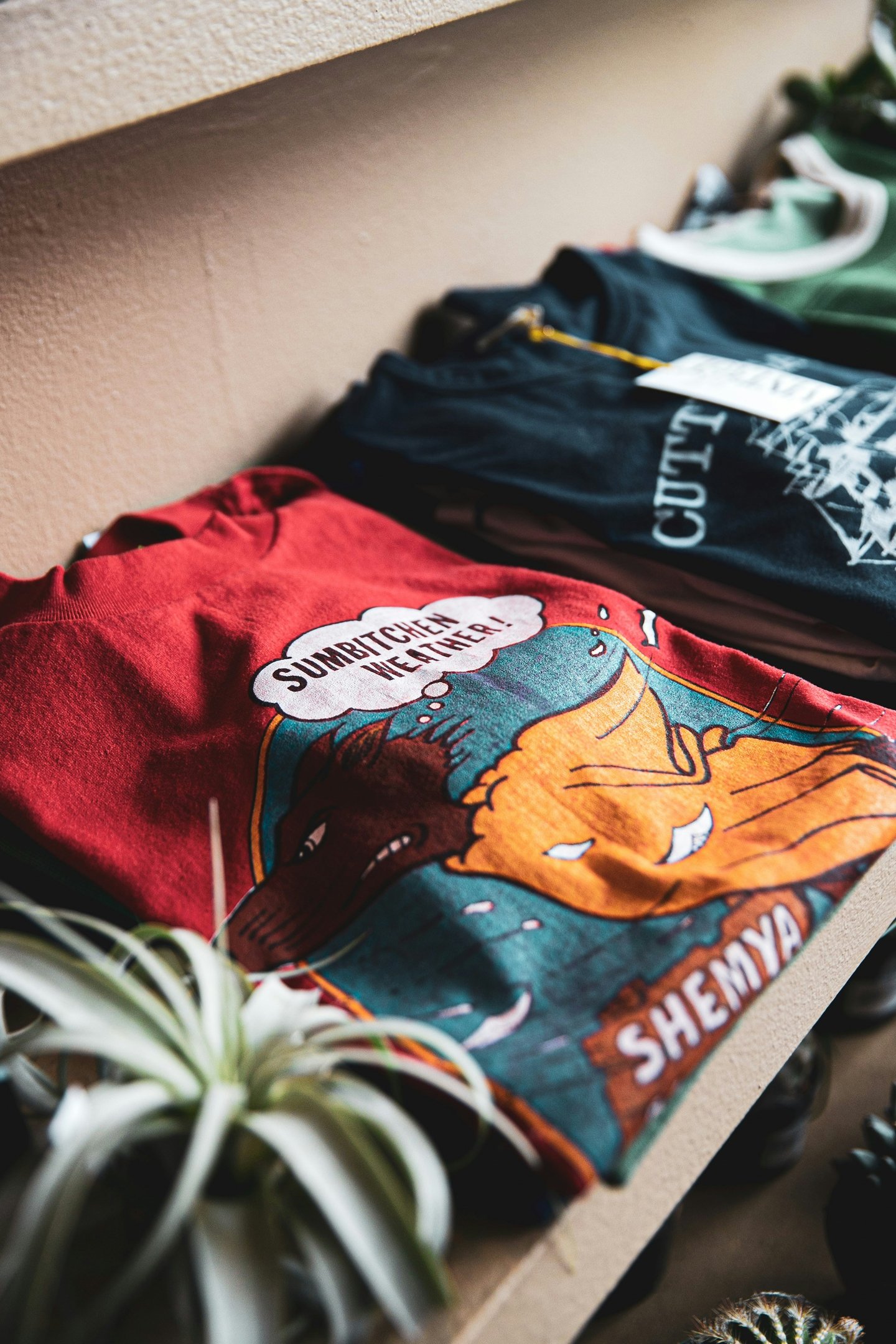 T-shirt with a werewolf print