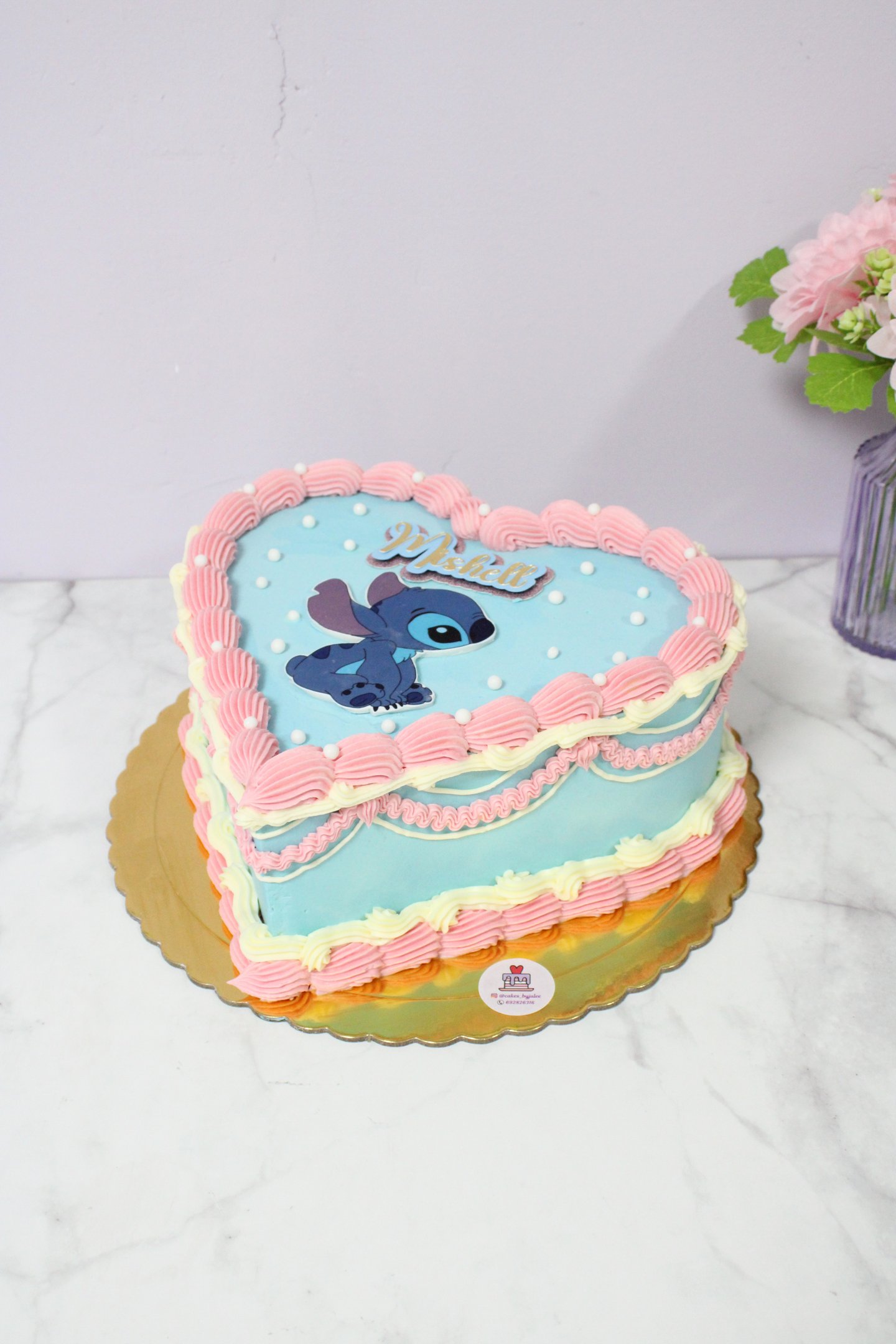 Tarta personalizada Monster Jam de dos pisos para cumpleaños infantil en Madrid