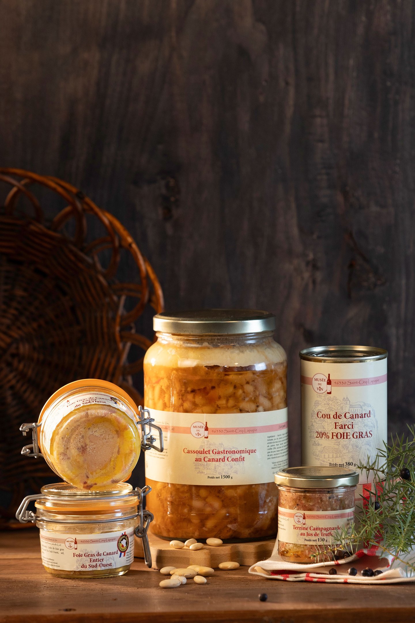 Conserves de recettes de terroir : foie gras, cou de canard, cassoulet...
