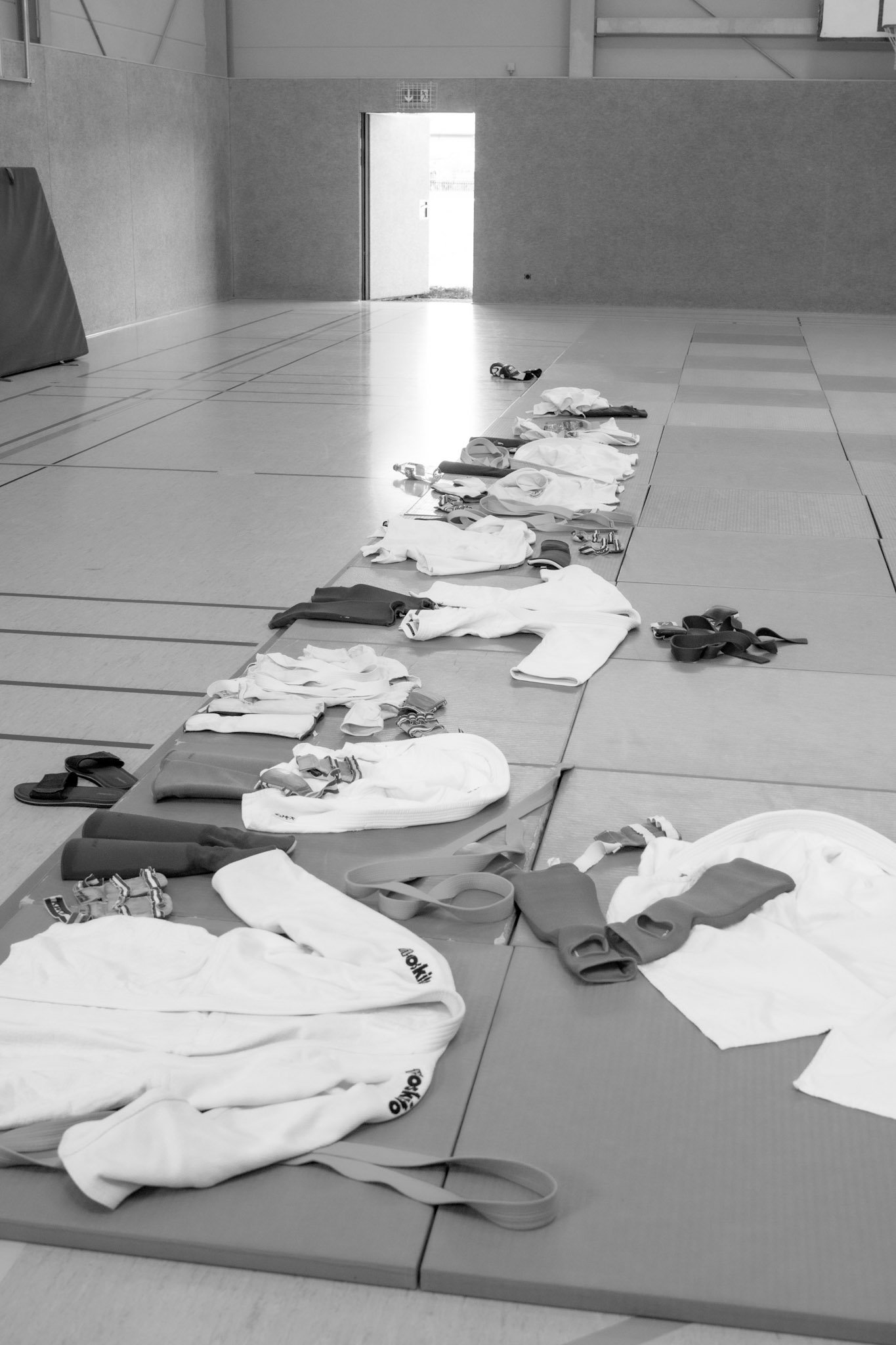 Gi und Wettkampfkleidung