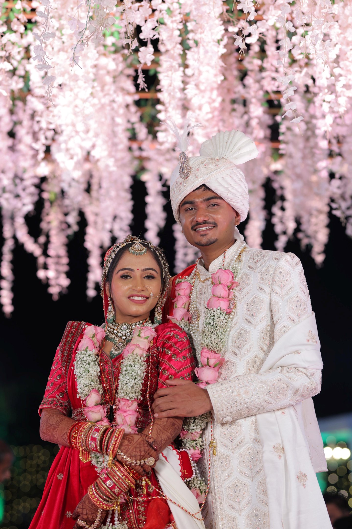 Natural bridal makeup,smokey eyes bridal,glam bridal look,best bridal makeup artist in vadodara r&d 