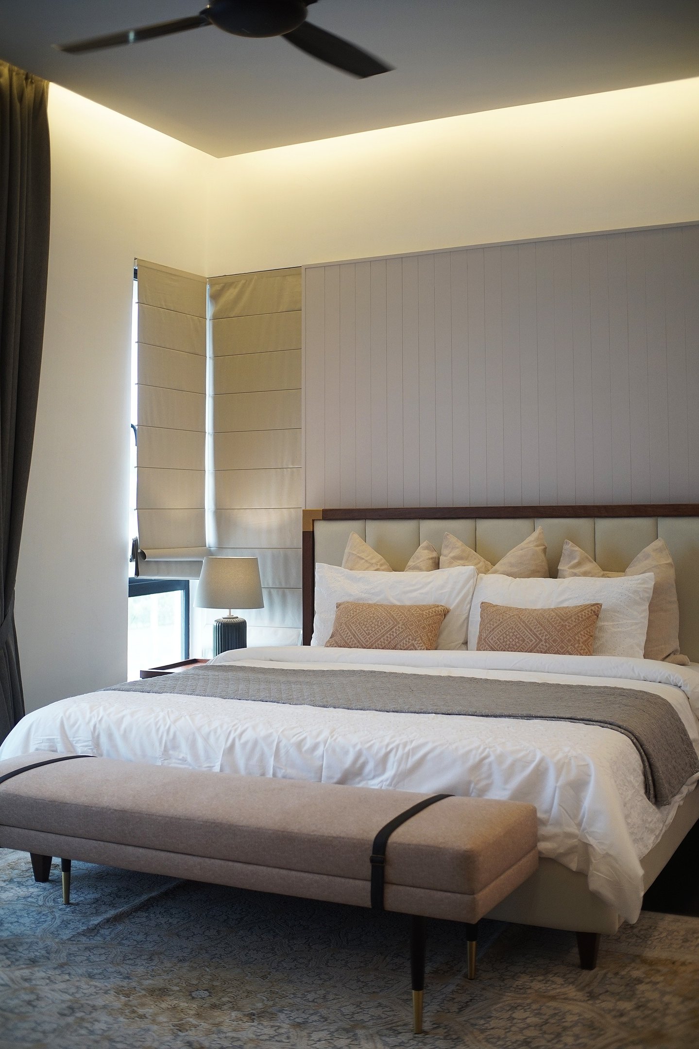 house 6 master bedroom