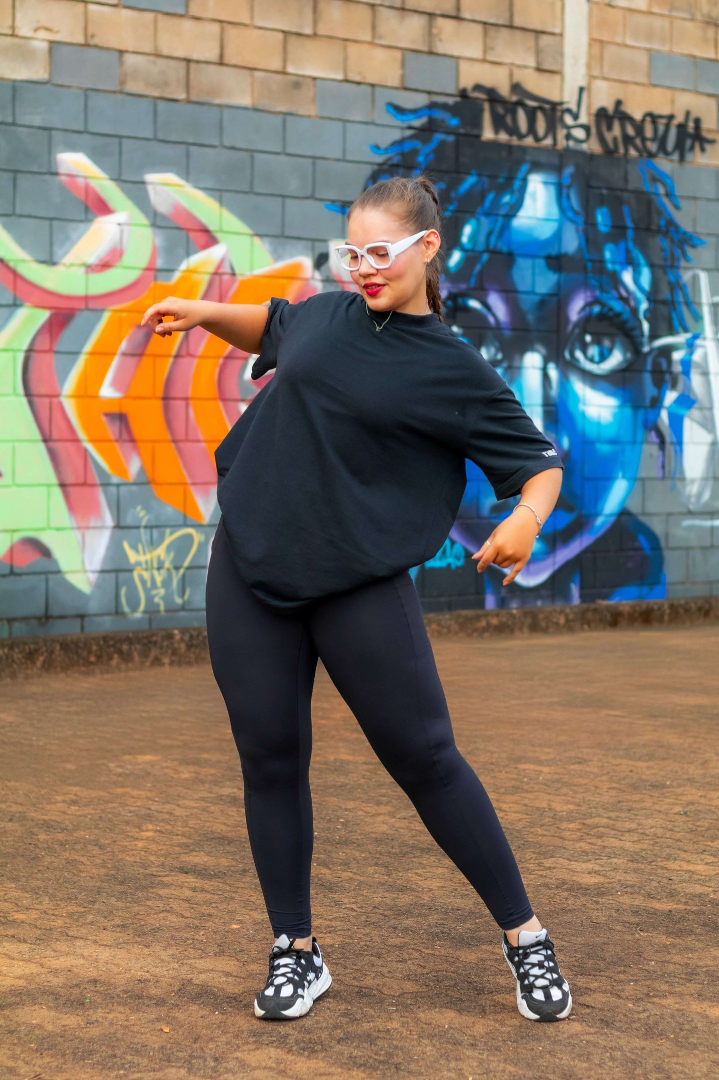 Usualdance Amanda Mayumi Graffiti