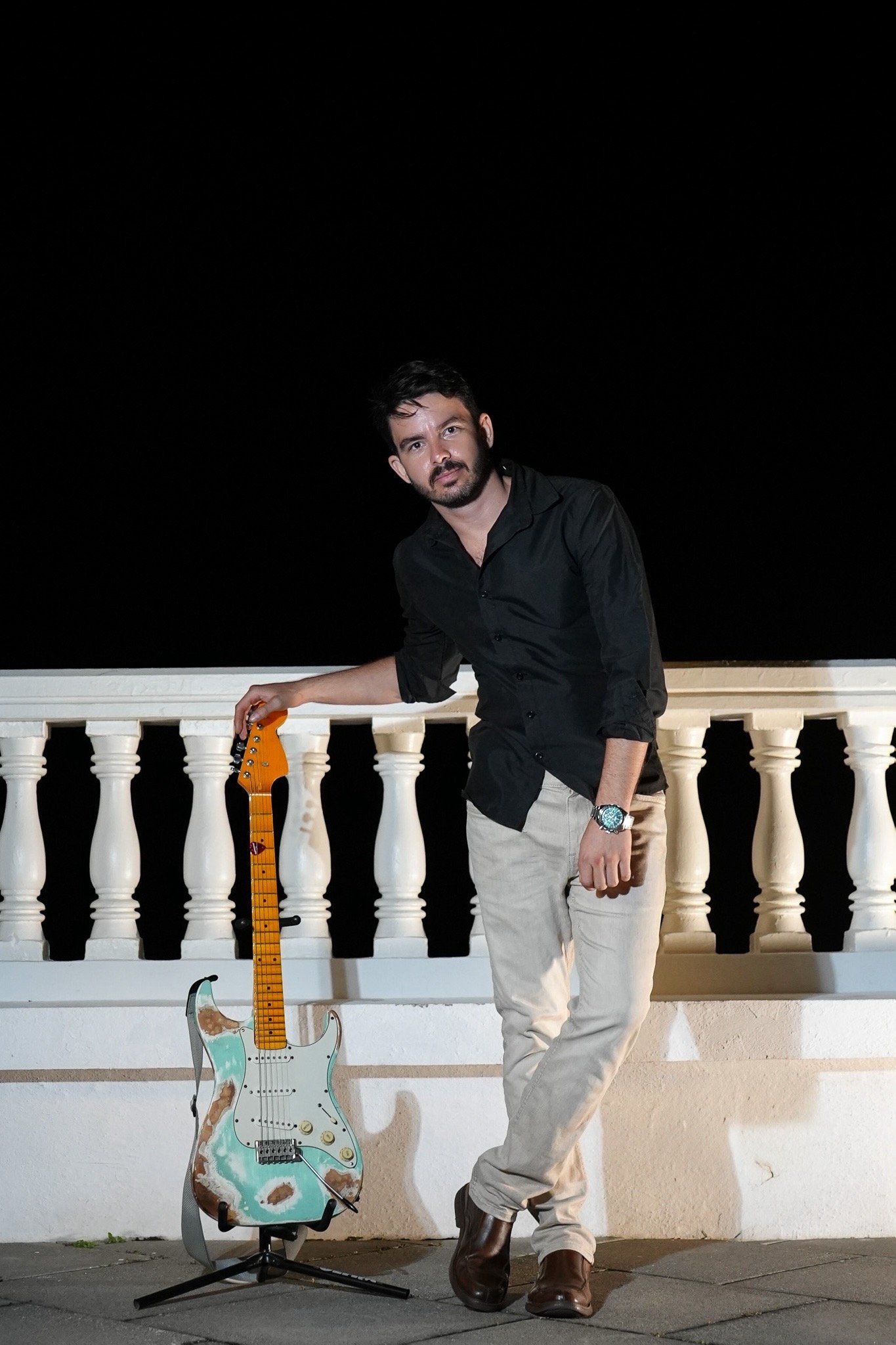 Foto profesional de DJ y músico en Guanacaste especializado en hoteles,  restaurantes y clubs.