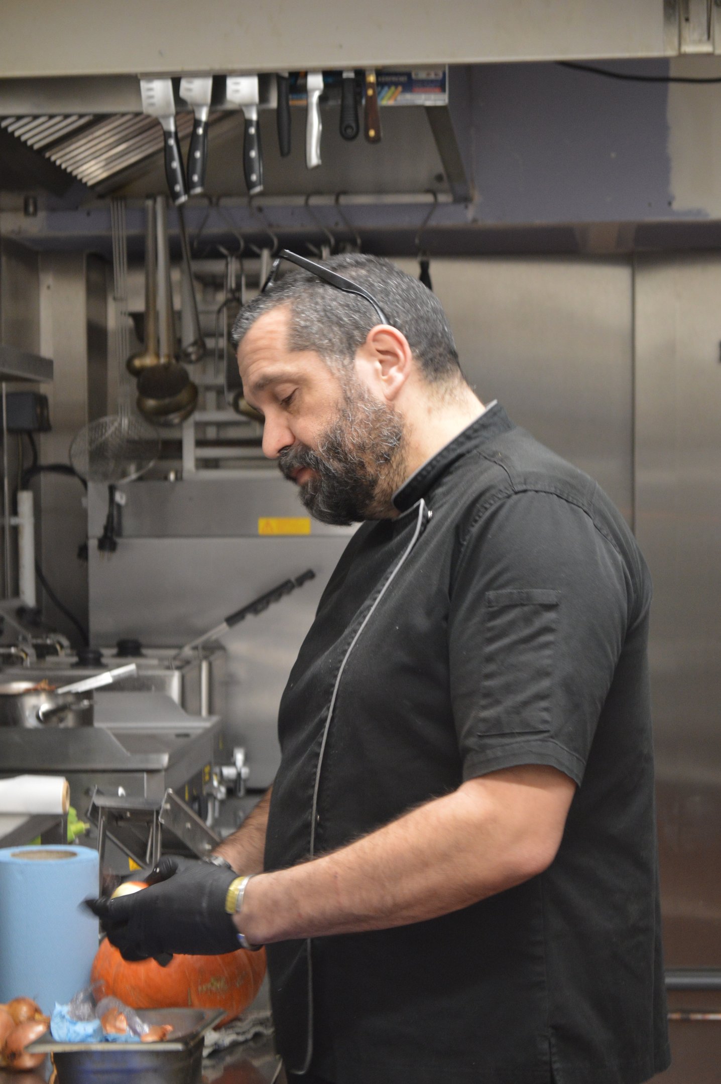 Notre chef du bar brasserie vue mer à saint-Malo avec un repas pour le midi, déjeuner, brasserie 