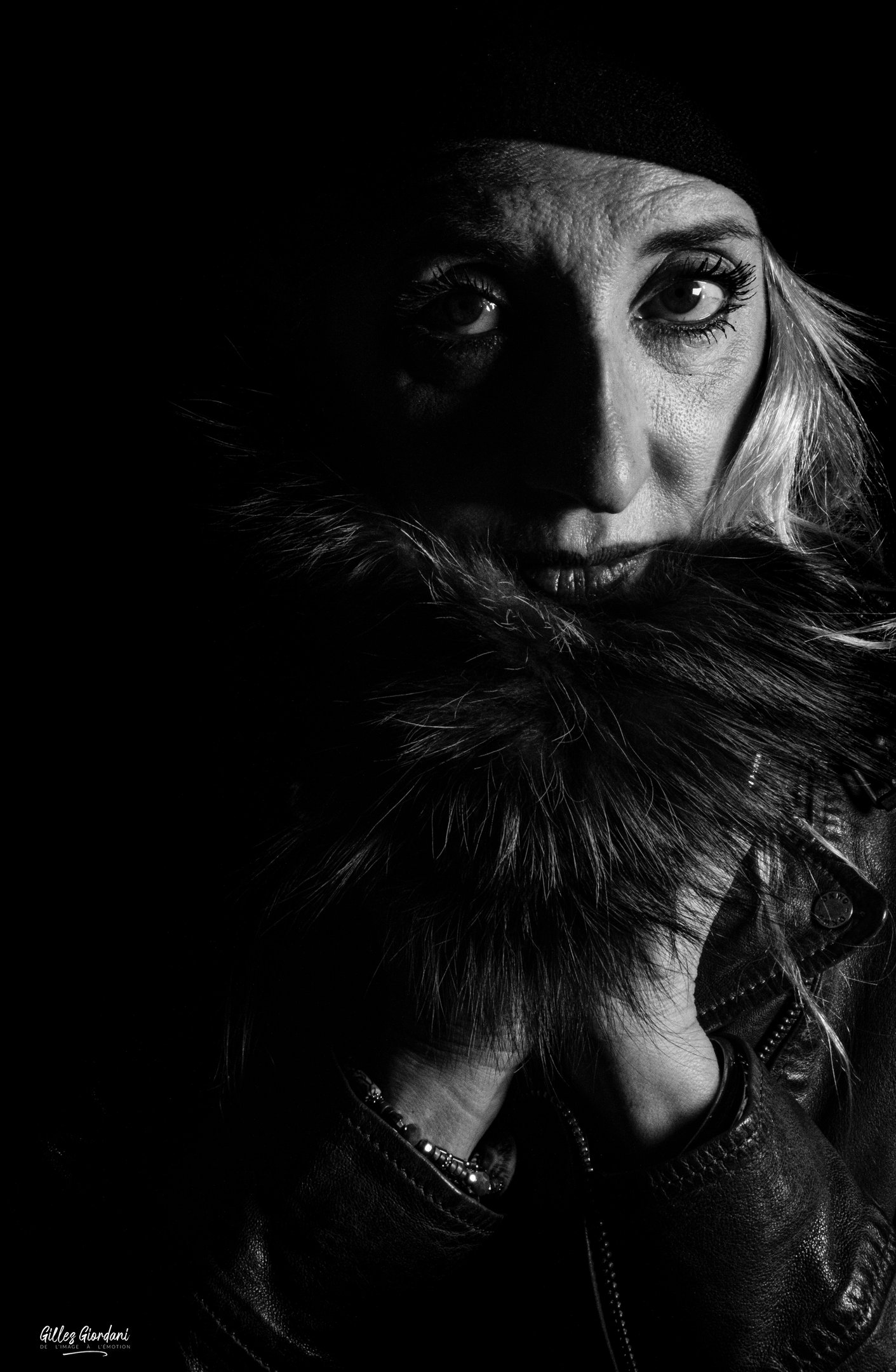 Portrait clair obscur en Vaucluse par Gilles Giordani