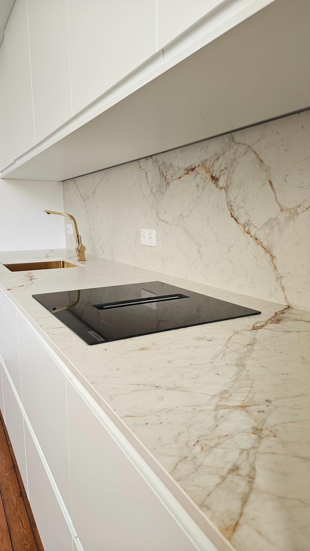 Neolith Abu Dhabi HD