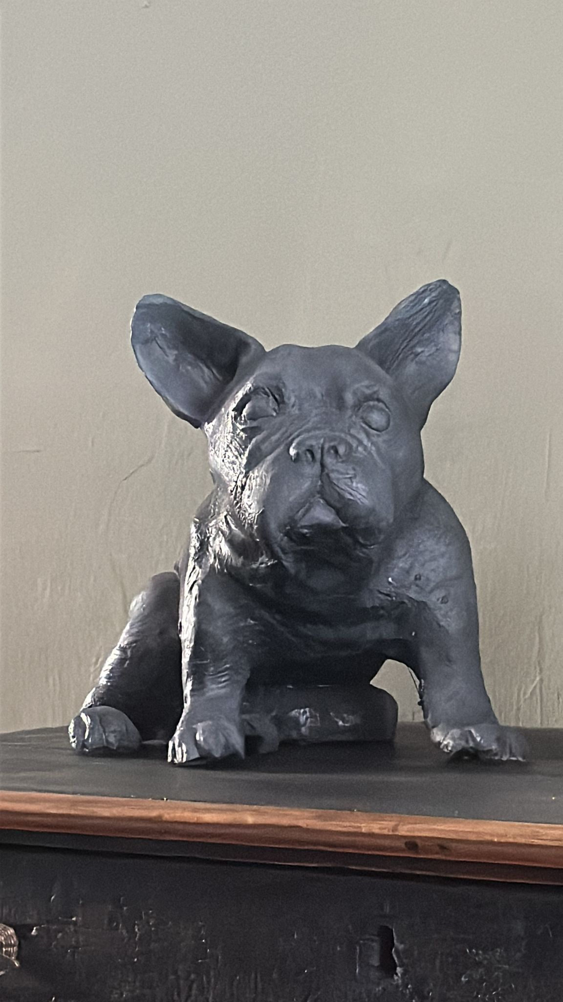 Ettorino, scultura in resina