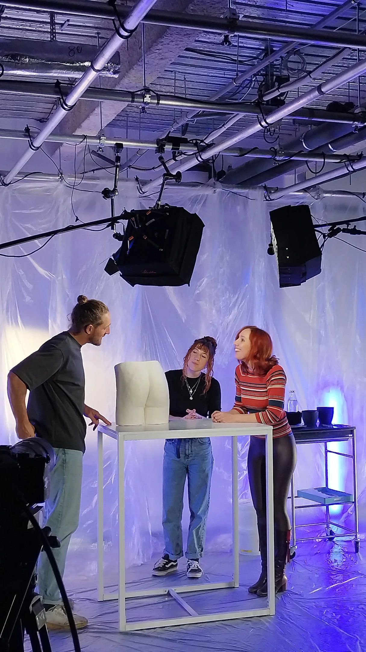 Tournage documentaire fesses avec Maïa Mazaurette