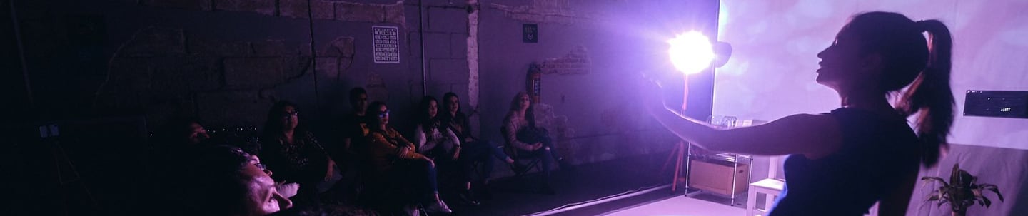 Paulina Orduño en "Intentos para deshacerse del dolor"