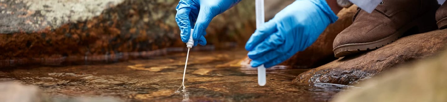 mediciones ambientales para aguas superficiales y subterraneas