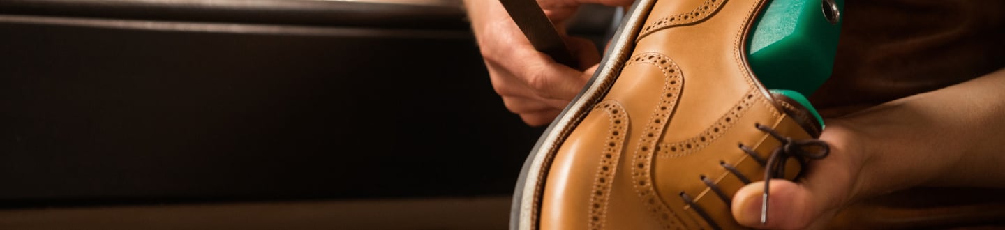 Cuci Sepatu di Karawaci