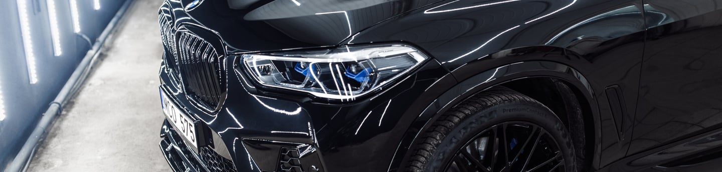 Susisiekite su WestSide Garage - nupoliruotas BMW X5