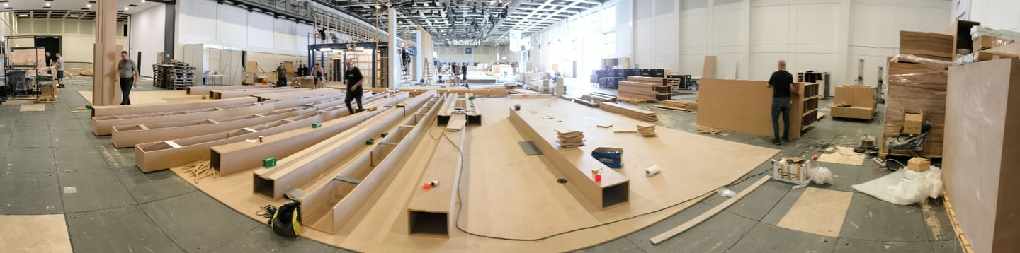stand setup process in ifa berlin exhibitiom at messe berlin germany