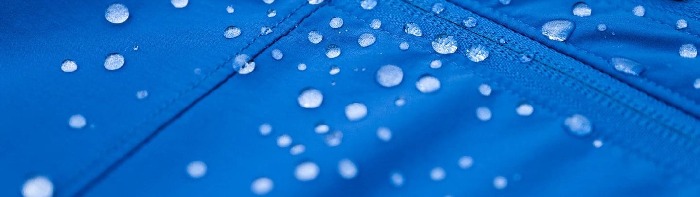 PFAS free waterproof jacket fabric with water repellent performance for outdoor applications