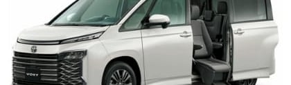 Sewa Mobil Toyota Voxy di Surabaya